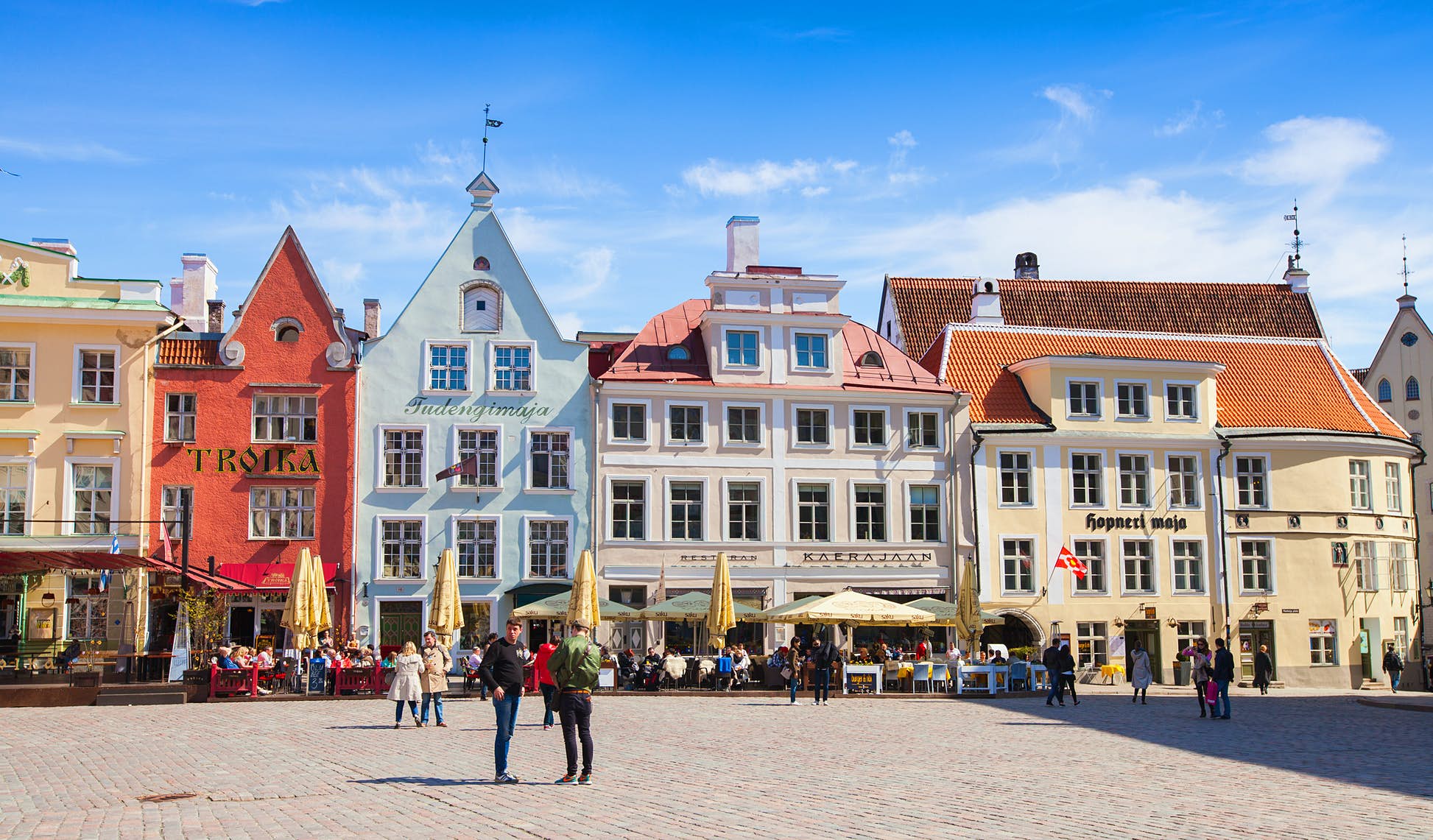Town Hall square in central old Tallinn © Evannovostro/Shutterstock