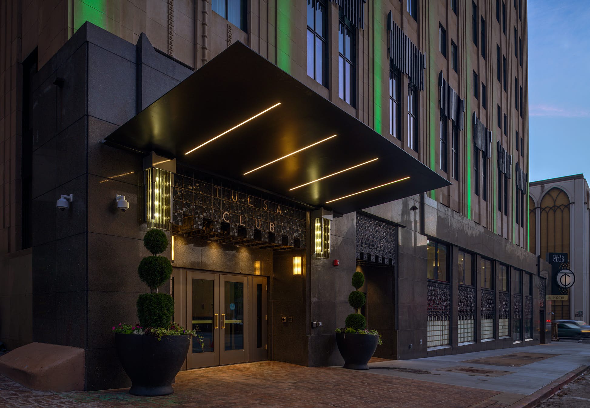 This historic hotel harkens back when Tulsa glittered with new money and art deco glam © courtesy of the Curio Collection by Hilton
