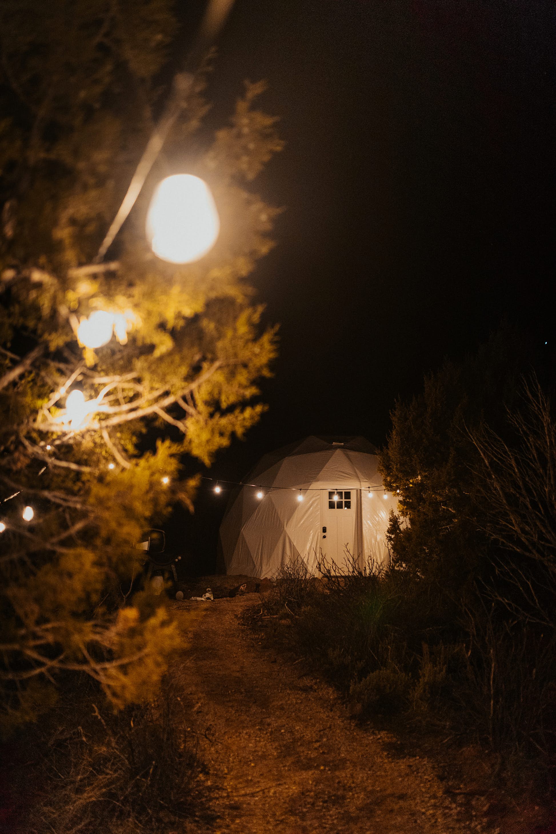 The glamp site is the perfect place to stargaze © The Domes