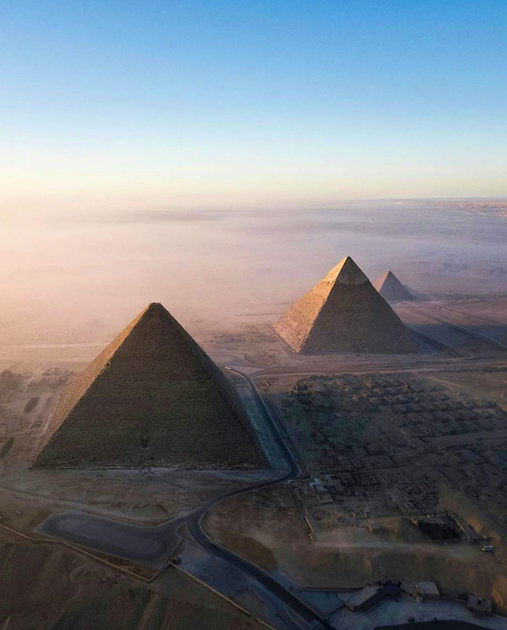 The Great Pyramid is almost perfectly aligned along the cardinal points © Shutterstock / Mellouk Quider