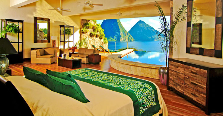 With a private pool overlooking the ocean, it would be easy to stay in all day long © Courtesy of Jade Mountain Resort