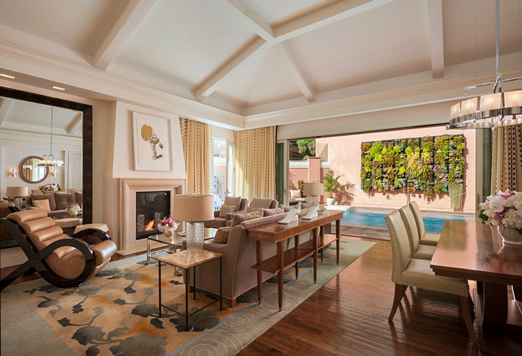 Book Bungalow 5 at the Beverly Hills Hotel for your own pool and hot tub © Dorchester Collection