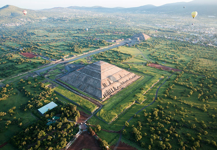 Aerial of Teotihuacan, as seen from an air balloon. The Sun's Pyramid is at the front and the Moon's Pyramid can be seen at the back. Both remain closed for now ©Lorena Huerta/Shutterstock