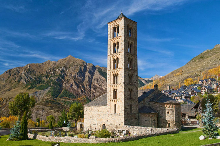 Visiting the beautiful Romanesque churches of the Vall de Boí makes for a wonderfully cultural apres-ski activity after a day on the slopes © Hemis/Alamy Stock Photo
