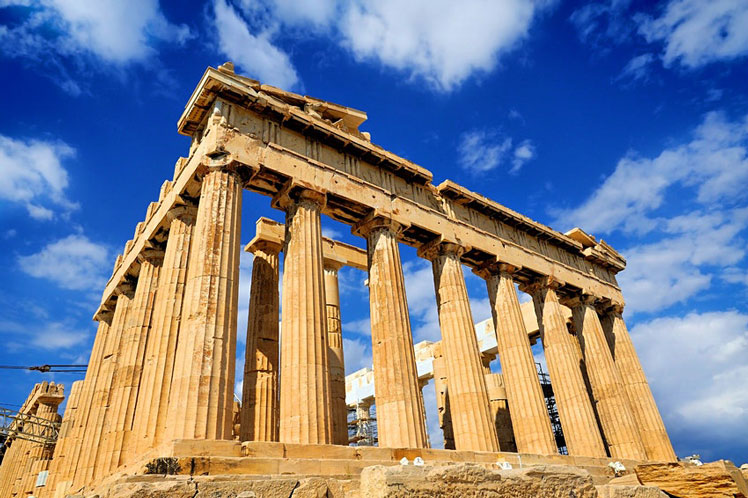 Have the Parthenon and other marvels of Ancient Greece all to yourself on a winter visit to Athens © PavleMarjanovic / Shutterstock