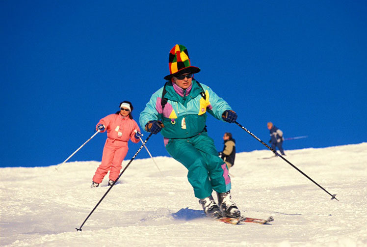 Bargains can be found on second-hand ski gear, if you don't mind looking a little... flamboyant on the slopes © Colouria Media / Alamy Stock Photo