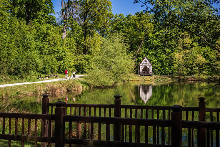 Even inside the confines of the city, green spaces like the lovely Maksimir Park offer plenty of outdoor options in Zagreb © J. Duval / Zagreb