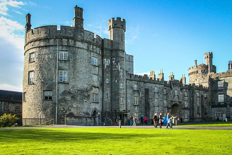 Kilkenny Castle is one of Ireland’s most visited heritage sites © RobinsonBecquart/Getty Images