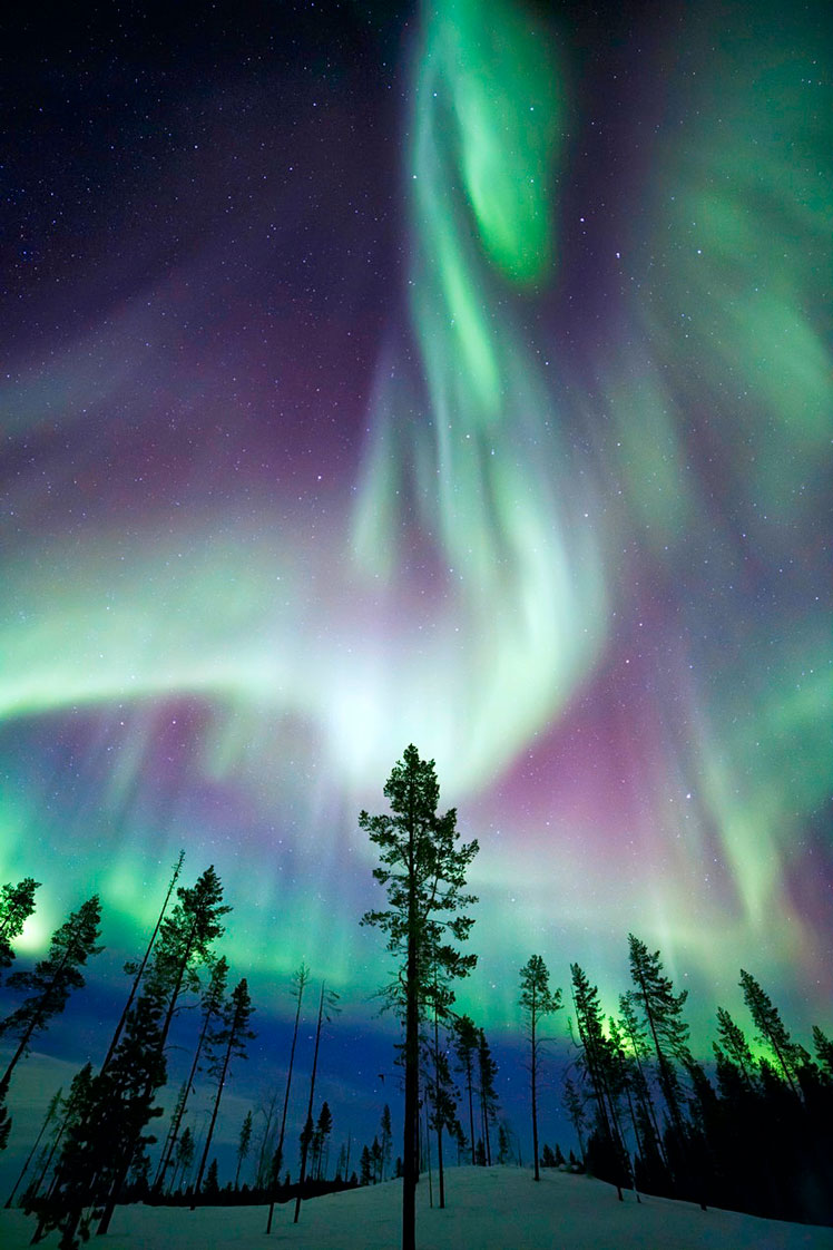 One look at the northern lights and it's easy to see why freezing for hours is worth it © Justinreznick / Getty Images
